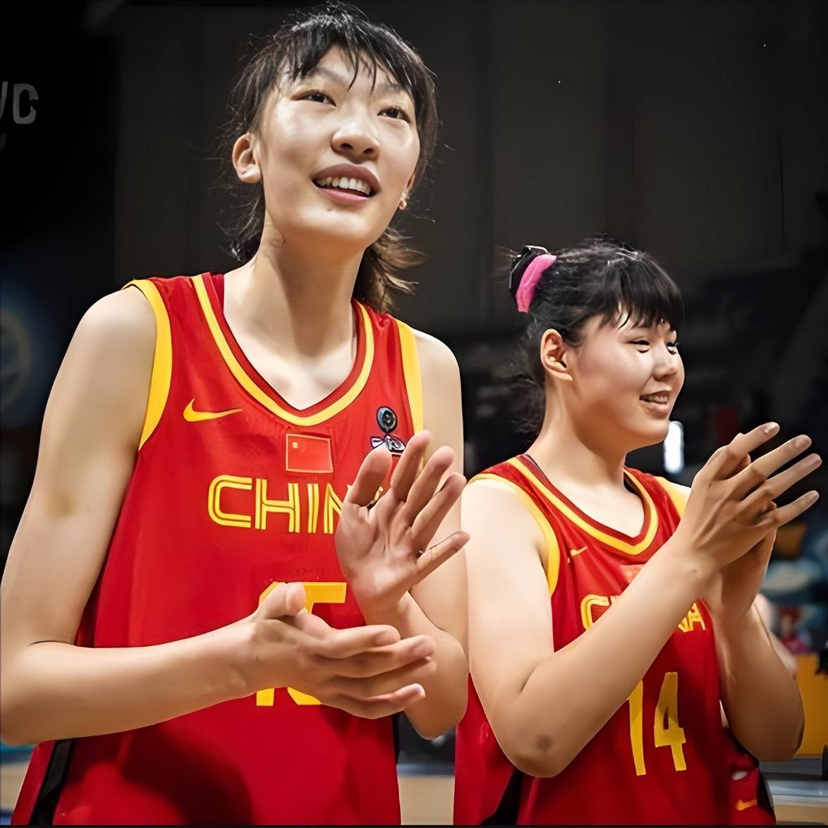 中国女篮在国际比赛中展现新战术体系