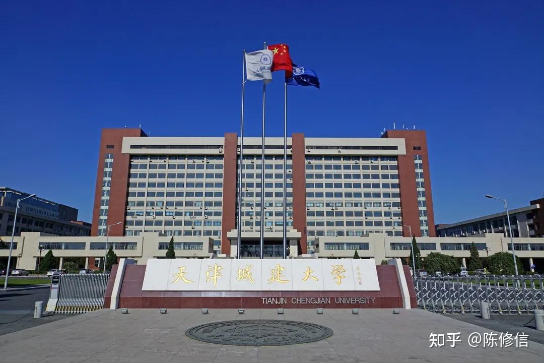 九游娱乐-包含高校足球赛规模扩大，培养专业足球人才路线逐步明确的词条