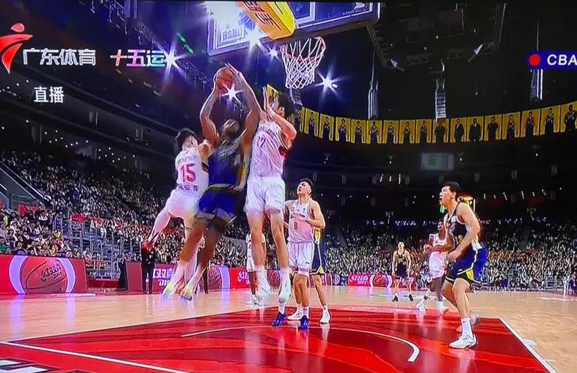 九游(jiuyou)官方网站-包含比赛精彩瞬间：封盖、投篮、抢断精彩集锦！的词条